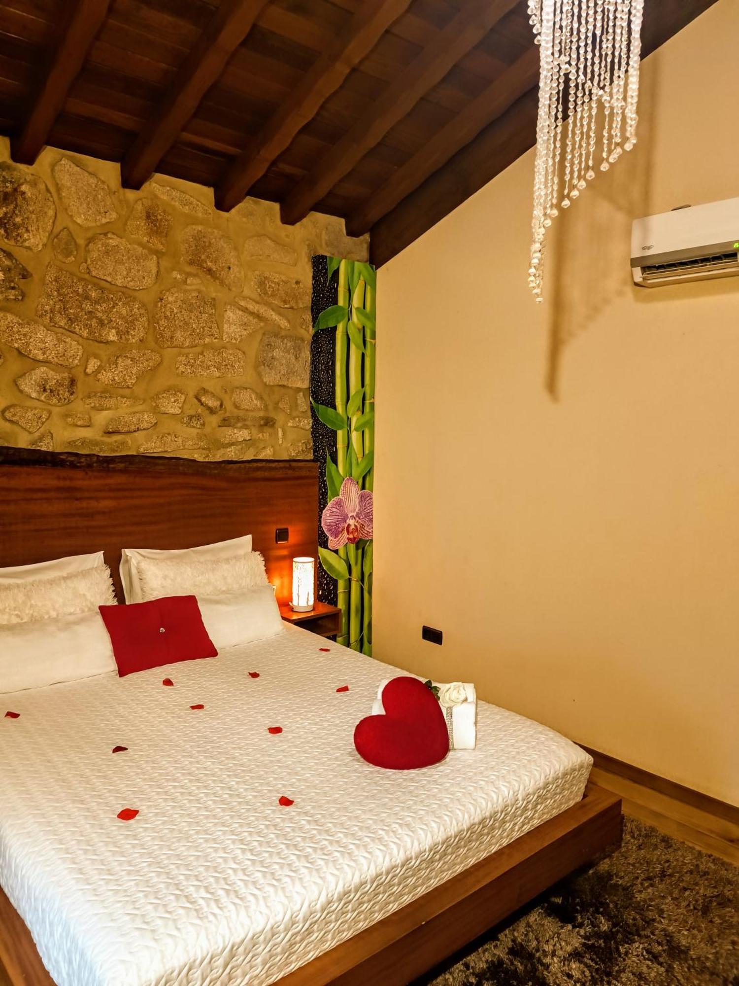 Casa Favo De Mel - Jacuzzi Privado & Lareira - Piscina Hotel Arcos de Valdevez Buitenkant foto